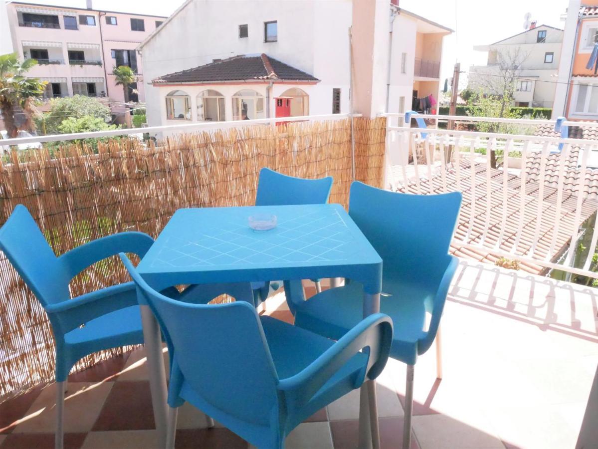 Apartments Kety Ровин Екстериор снимка